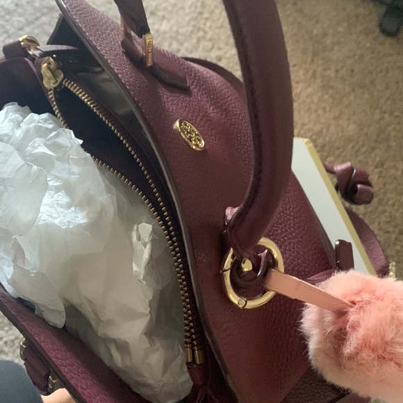 Tory Burch Robbinson - Picture 6 of 6